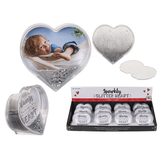 Marco Corazón 3D con corazones